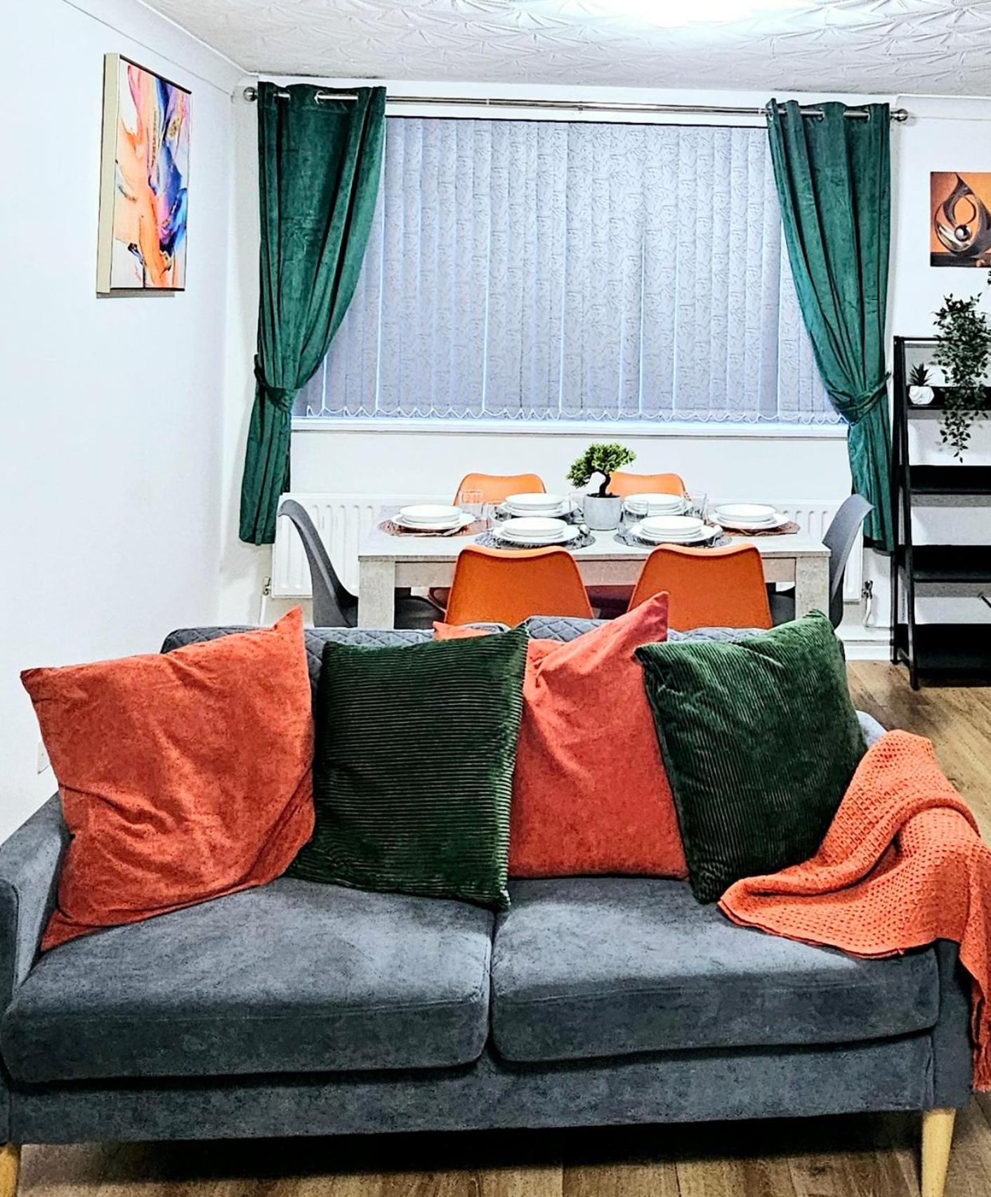 Lushstay Telford - Families, Contractors & Group Of Friends, Long Term Stay Exteriér fotografie