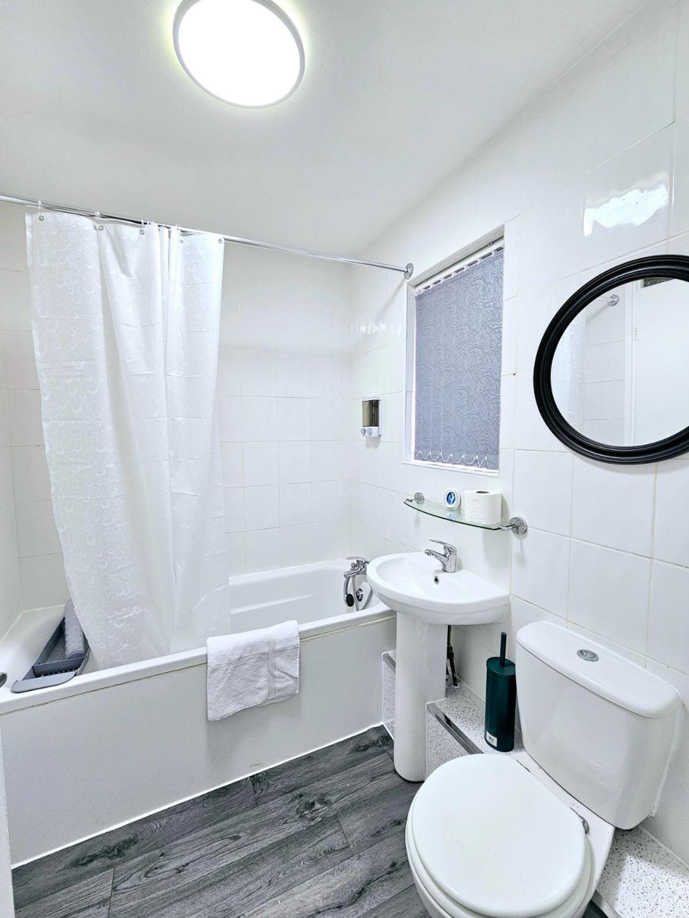 Lushstay Telford - Families, Contractors & Group Of Friends, Long Term Stay Exteriér fotografie