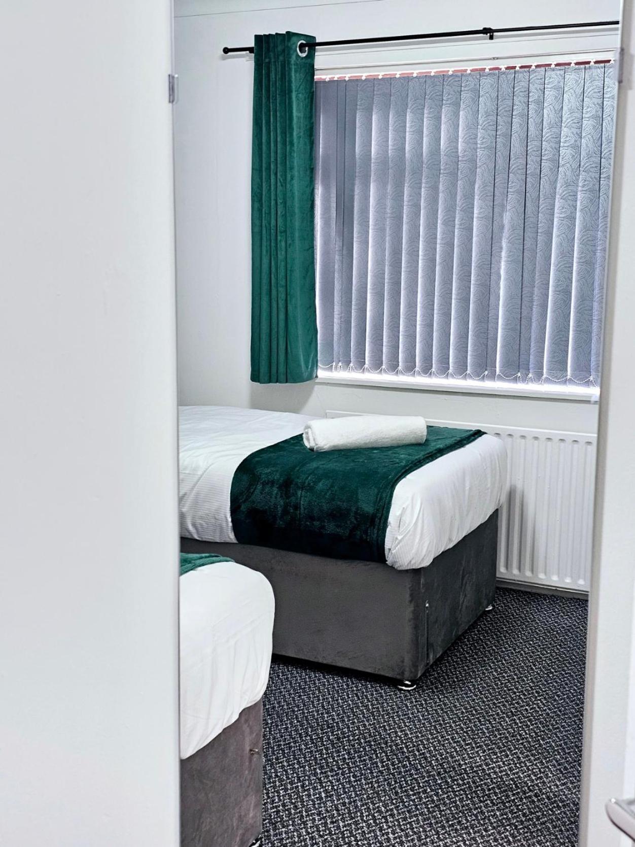 Lushstay Telford - Families, Contractors & Group Of Friends, Long Term Stay Exteriér fotografie